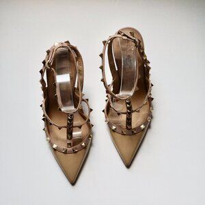 Valentino Garavani Rockstud Ankle Strap Pumps in Patent Leather Size: 39 1/2